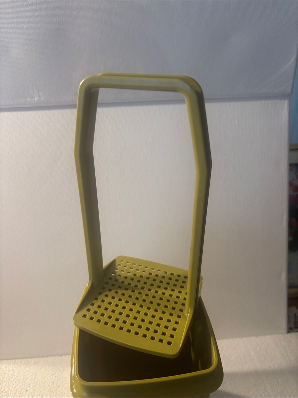 Vintage 3pc 1970’s Tupperware Avocado Green Pickle Keeper - Picture 3 of 5